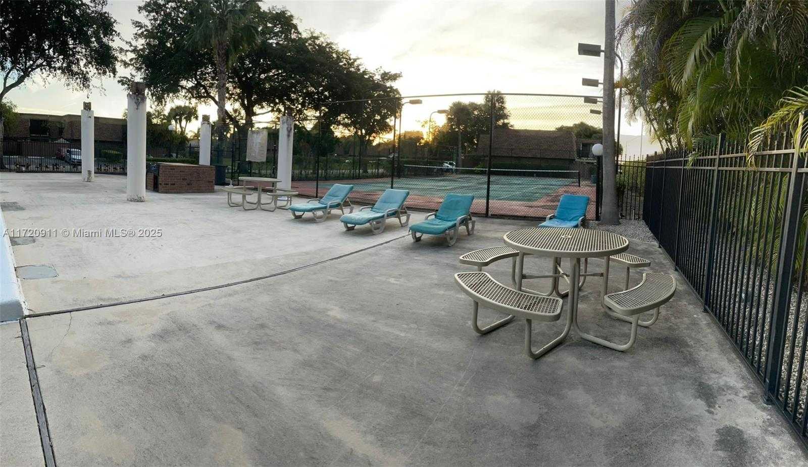Small Image of 6130 NORTH WEST 54TH LN #6130, Tamarac Number 41