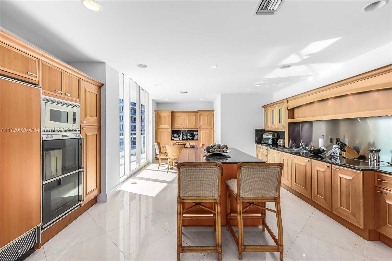 Small Image of 20155 NORTH EAST 38TH CT #2201, Aventura Number 15