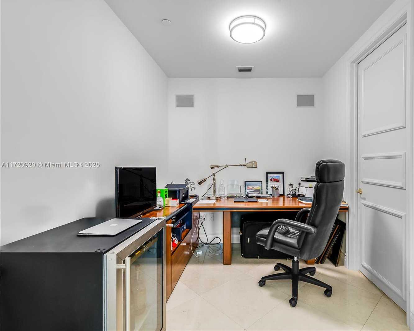 Small Image of 20155 NORTH EAST 38TH CT #2201, Aventura Number 21