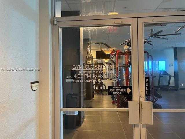 Small Image of 2501 SOUTH OCEAN DRIVE #1131, Hollywood Number 15
