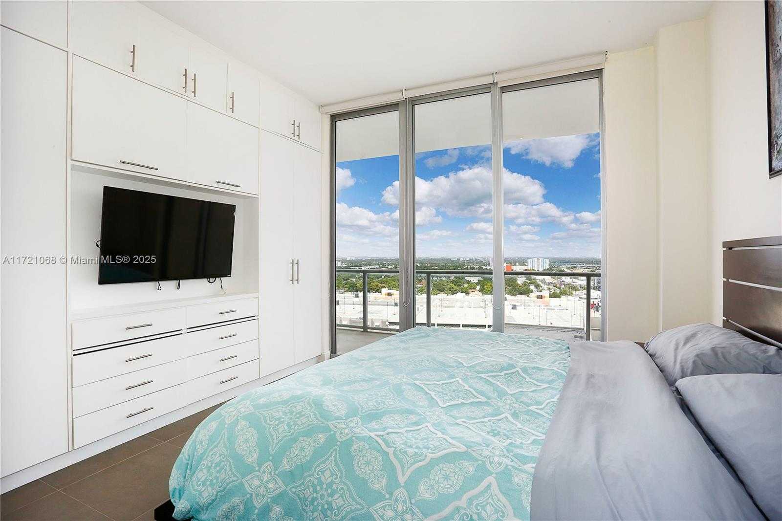 Small Image of 3470 EAST COAST AVE #H1605, Miami Number 13