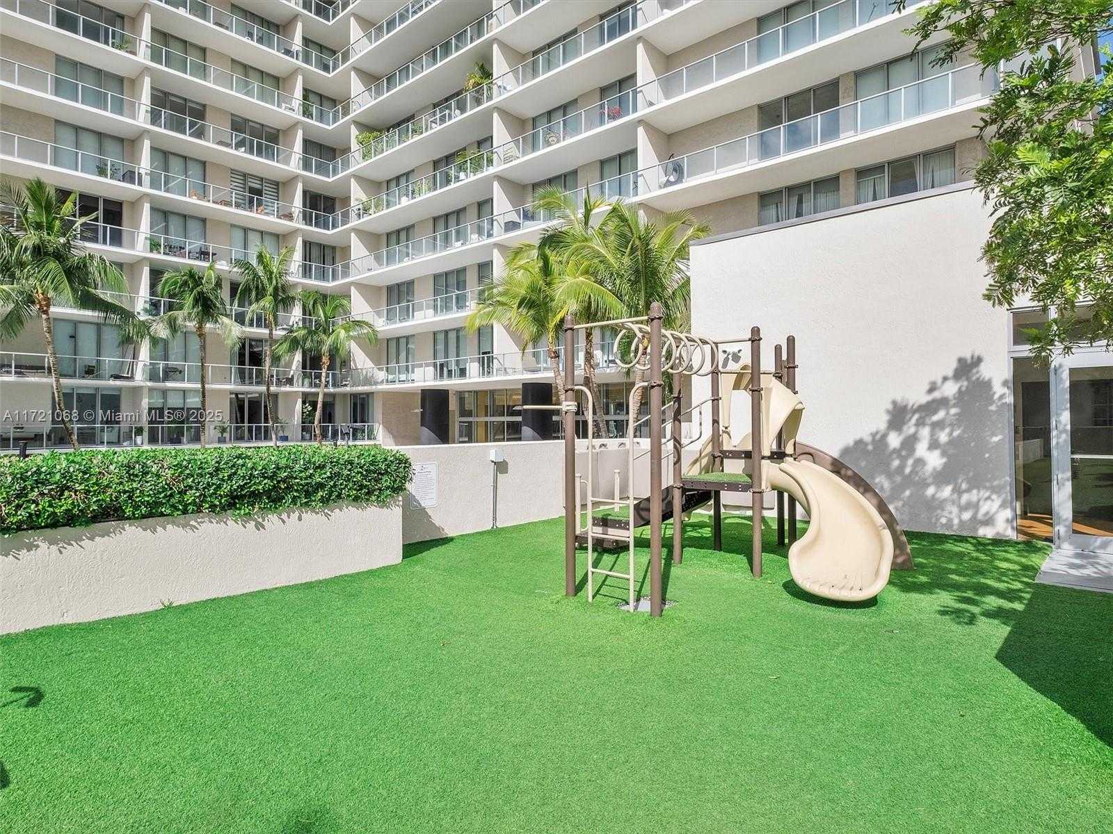 Small Image of 3470 EAST COAST AVE #H1605, Miami Number 37