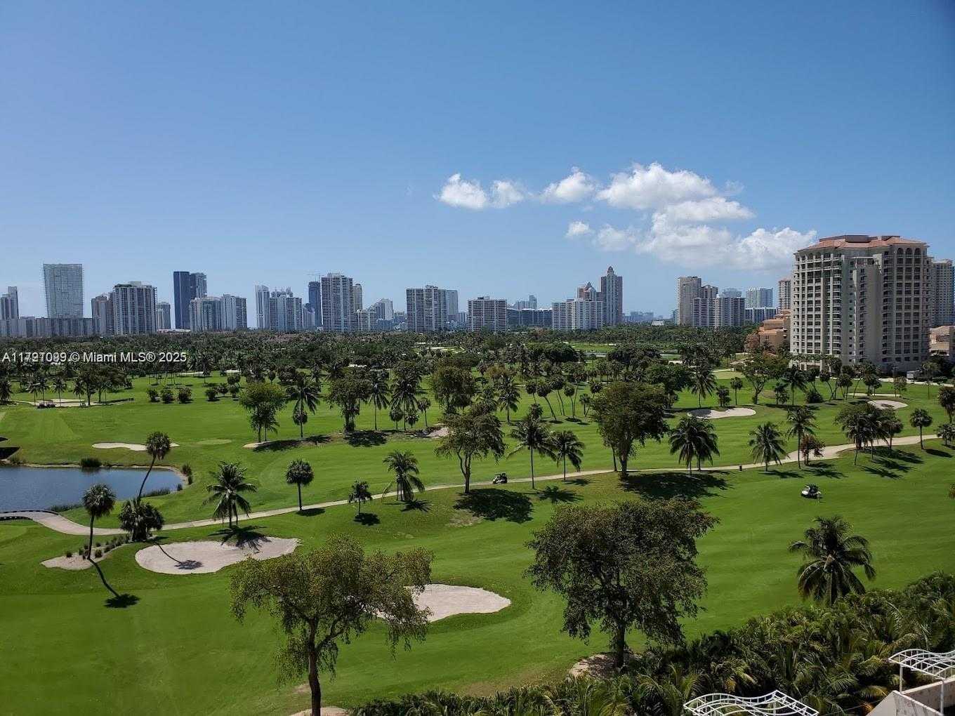 Small Image of 20301 WEST COUNTRY CLUB DR #1424, Aventura Number 2
