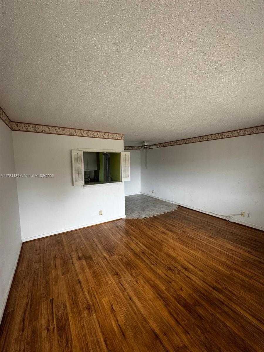 Small Image of 135 Berkshire E, West Palm Beach, FL 33417, USA Number 11
