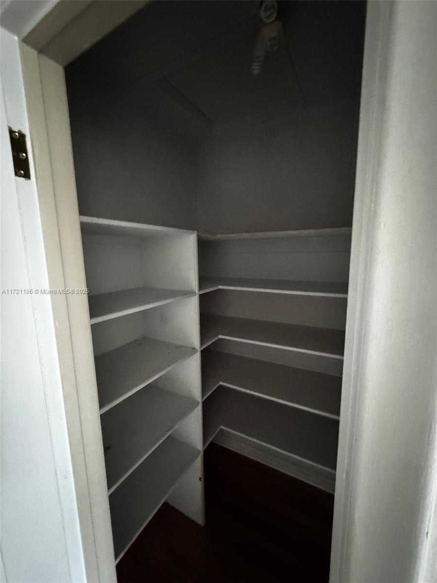 Small Image of 135 Berkshire E, West Palm Beach, FL 33417, USA Number 20