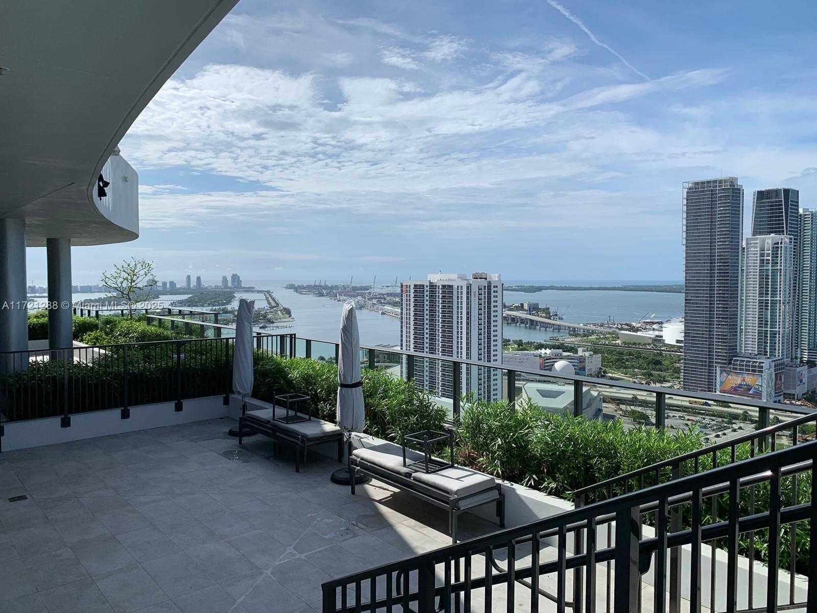 Small Image of 1600 NORTH EAST 1ST AVE #3514, Miami Number 21