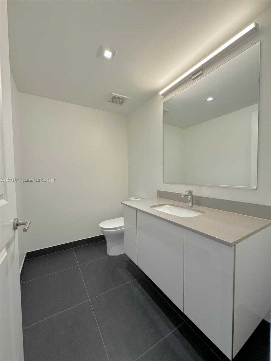 Small Image of 1600 NORTH EAST 1ST AVE #3514, Miami Number 6