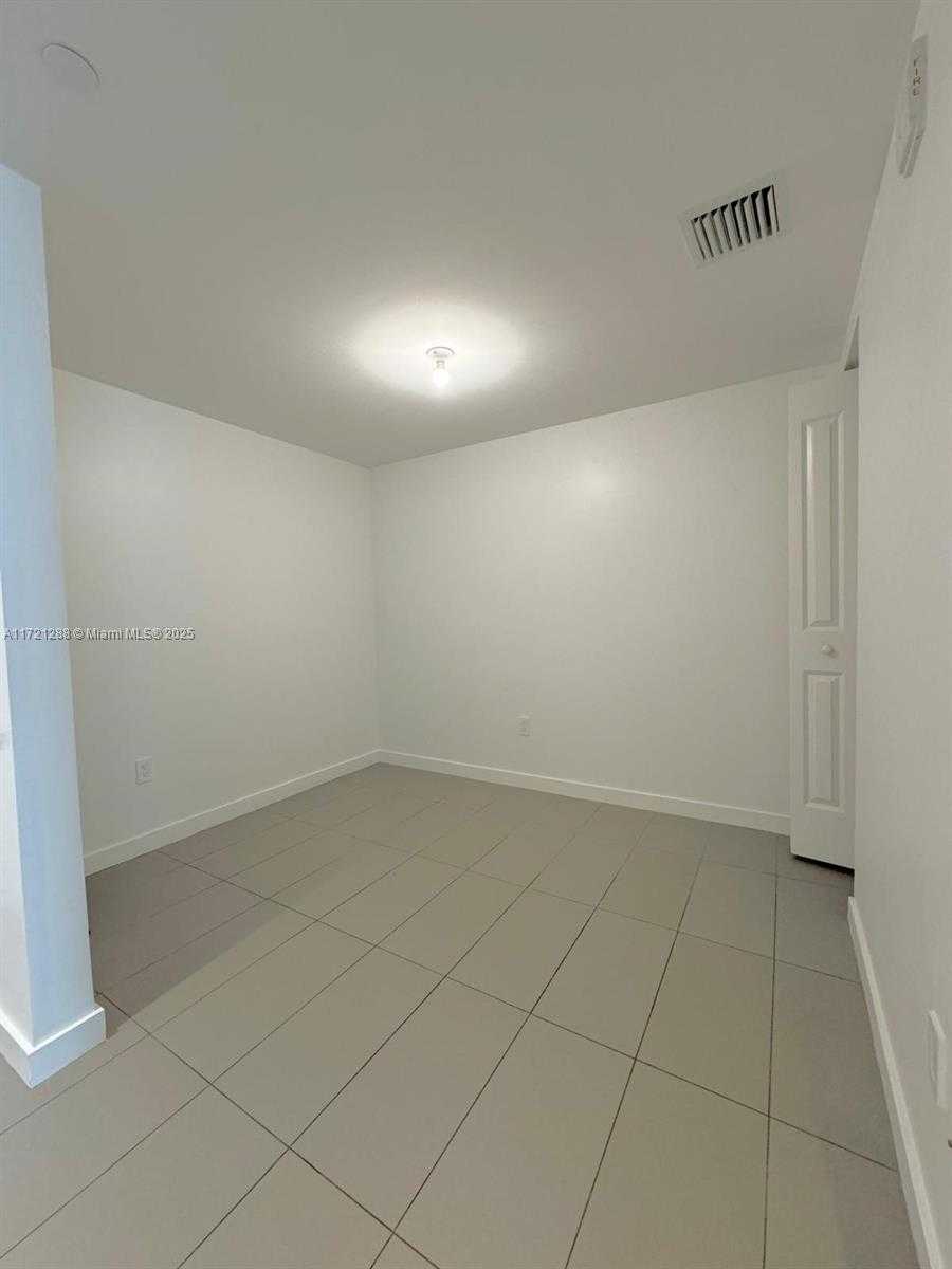 Small Image of 1600 NORTH EAST 1ST AVE #3514, Miami Number 7