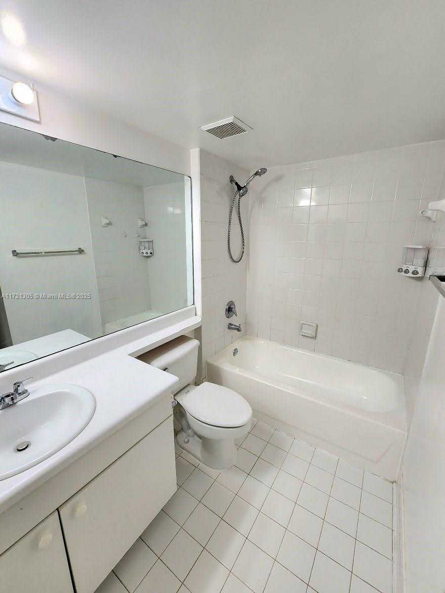 Small Image of 2600 SOUTH UNIVERSITY DR #129, Davie Number 20