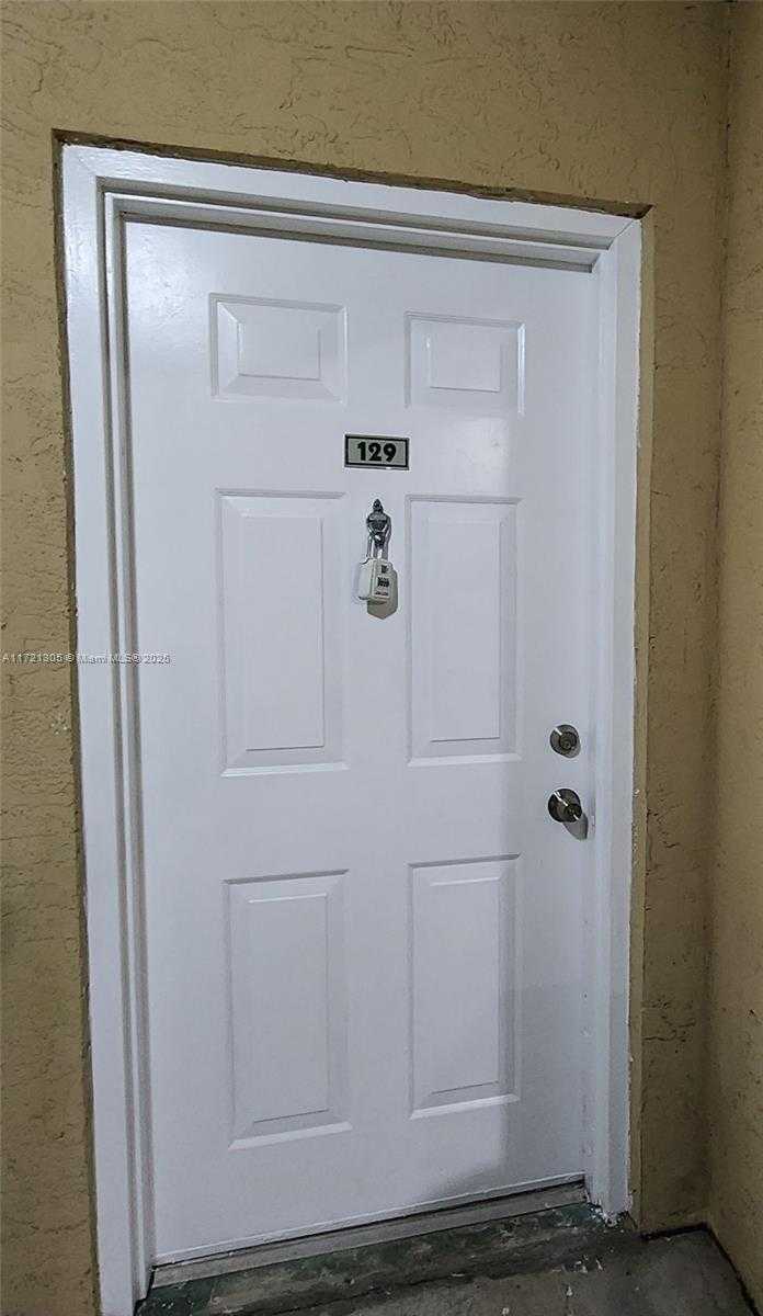 Small Image of 2600 SOUTH UNIVERSITY DR #129, Davie Number 22