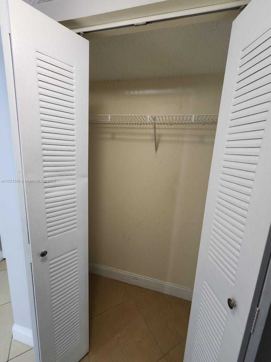 Small Image of 2600 SOUTH UNIVERSITY DR #129, Davie Number 23