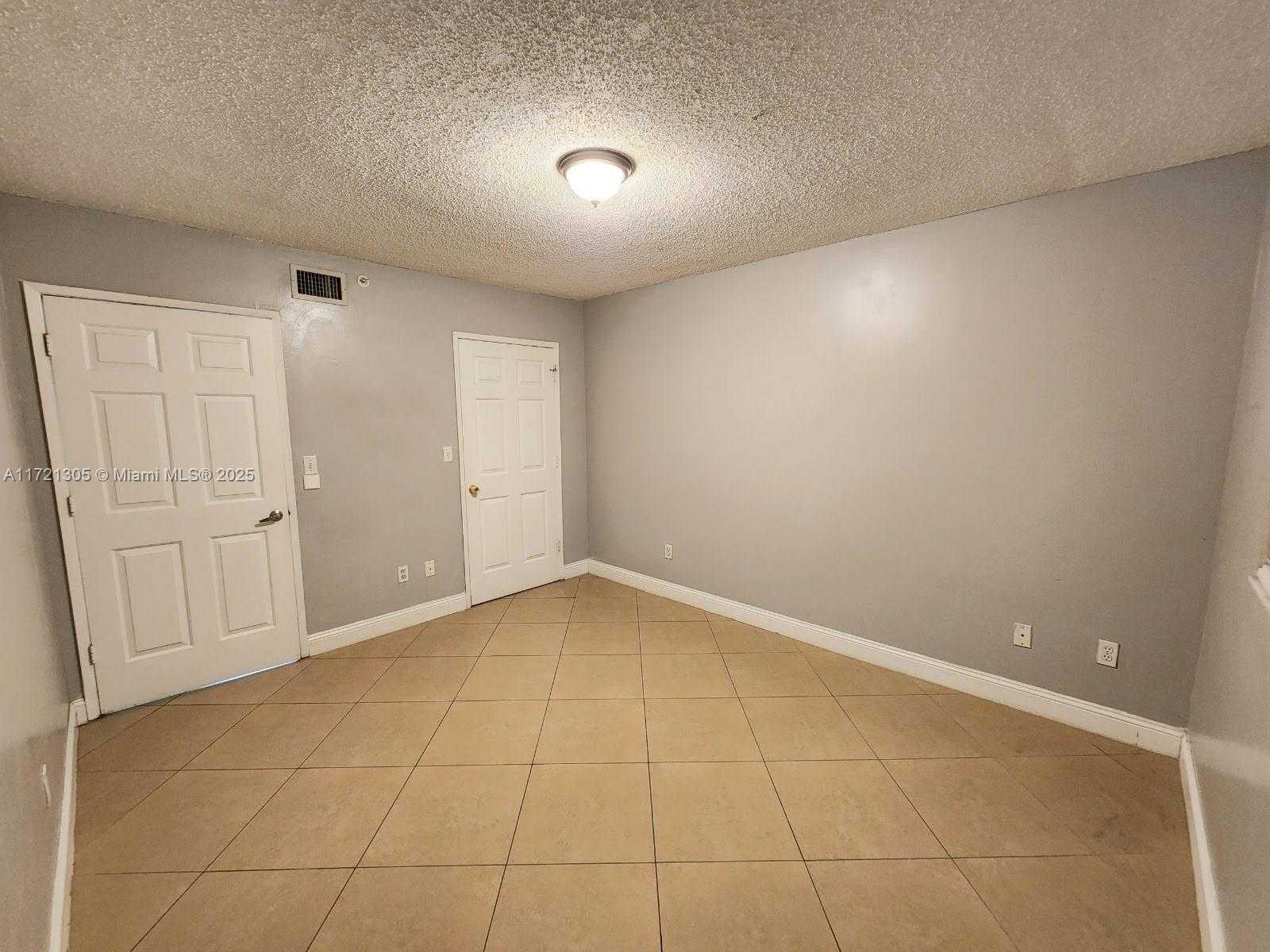 Small Image of 2600 SOUTH UNIVERSITY DR #129, Davie Number 28