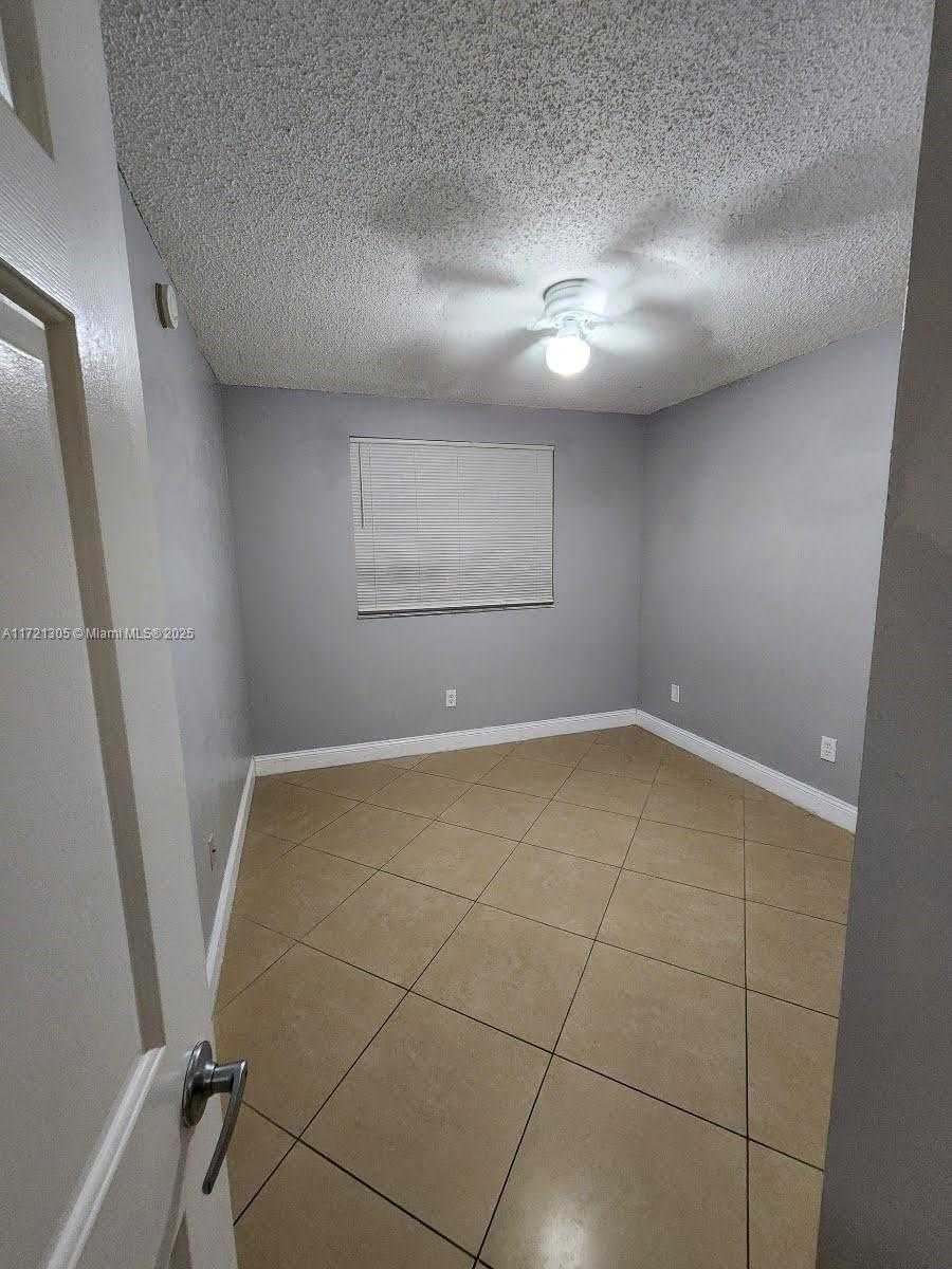 Small Image of 2600 SOUTH UNIVERSITY DR #129, Davie Number 29