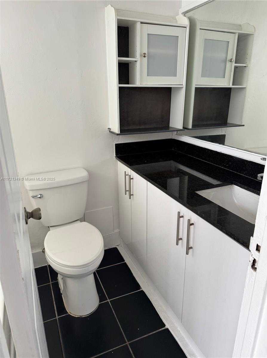 Small Image of 7904 WEST DR #204, North Bay Village Number 5