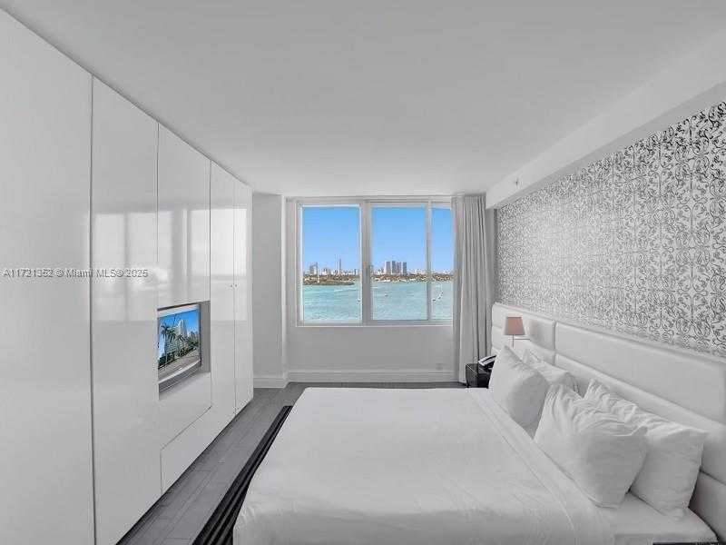 Small Image of 1100 WEST AVE #1024, Miami Beach Number 5