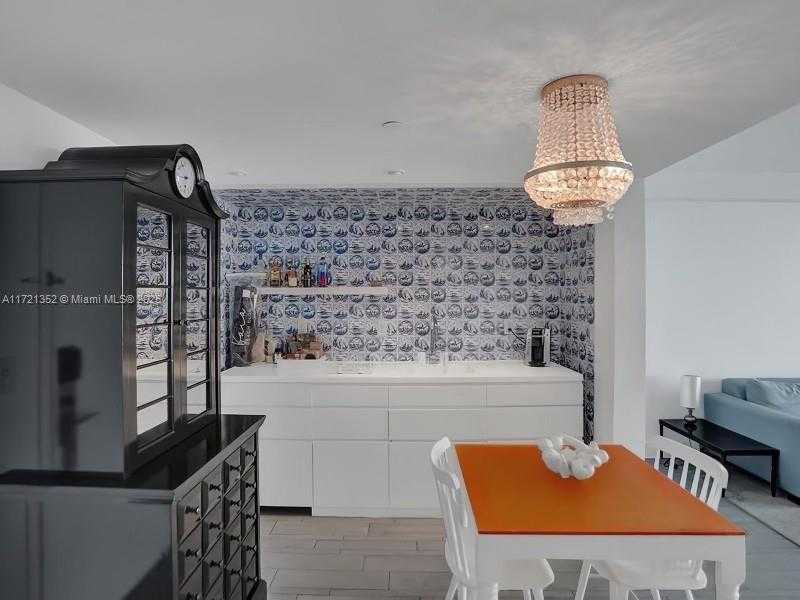 Small Image of 1100 WEST AVE #1024, Miami Beach Number 7
