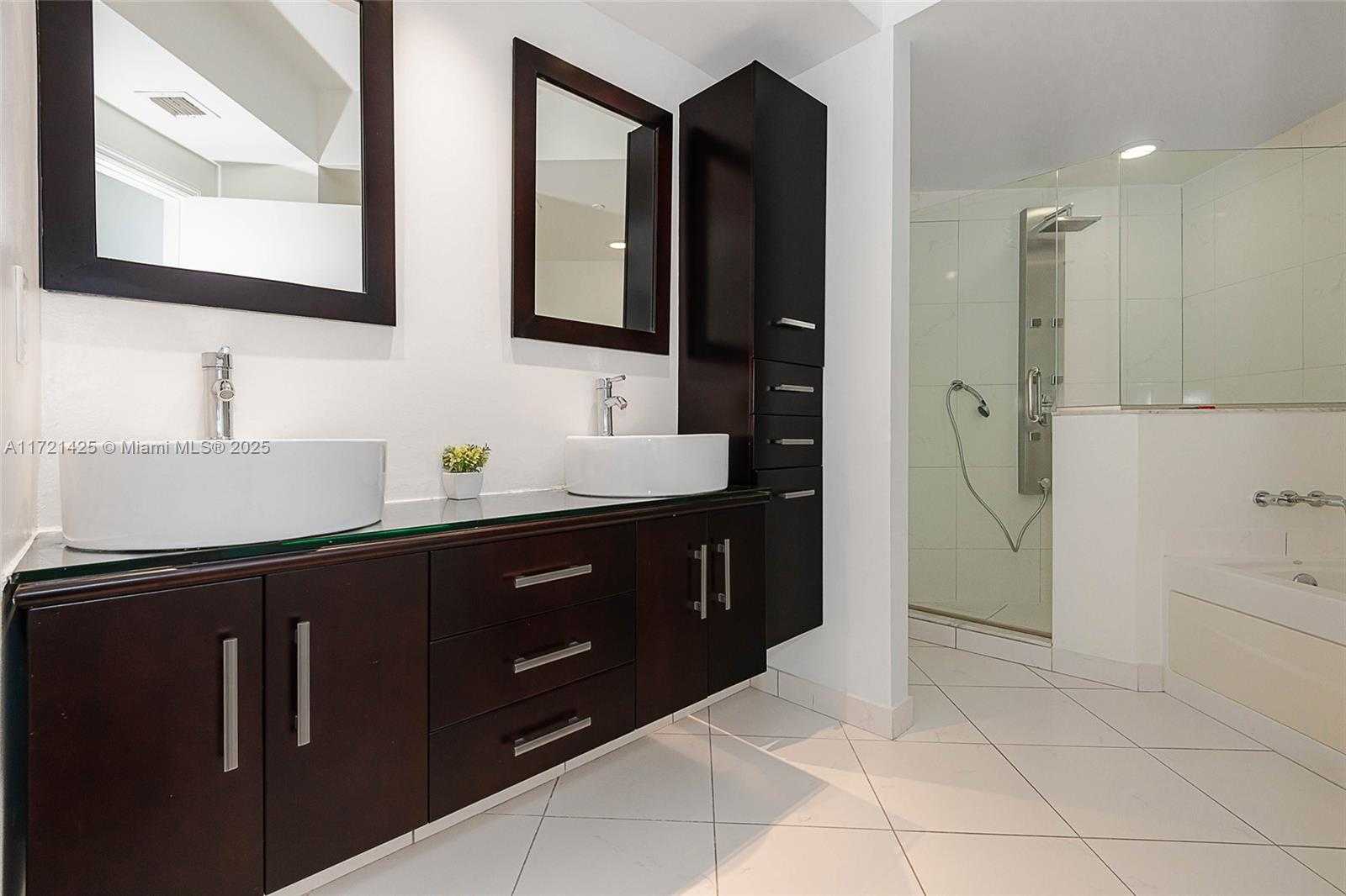 Small Image of 55 SOUTH EAST 6TH ST #1507, Miami Number 14