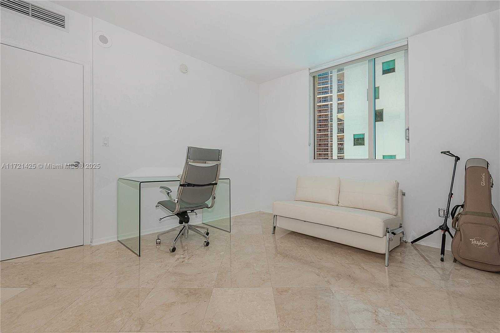 Small Image of 55 SOUTH EAST 6TH ST #1507, Miami Number 18