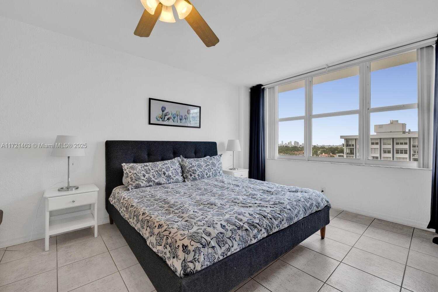 Small Image of 5601 COLLINS AVE #825, Miami Beach Number 10