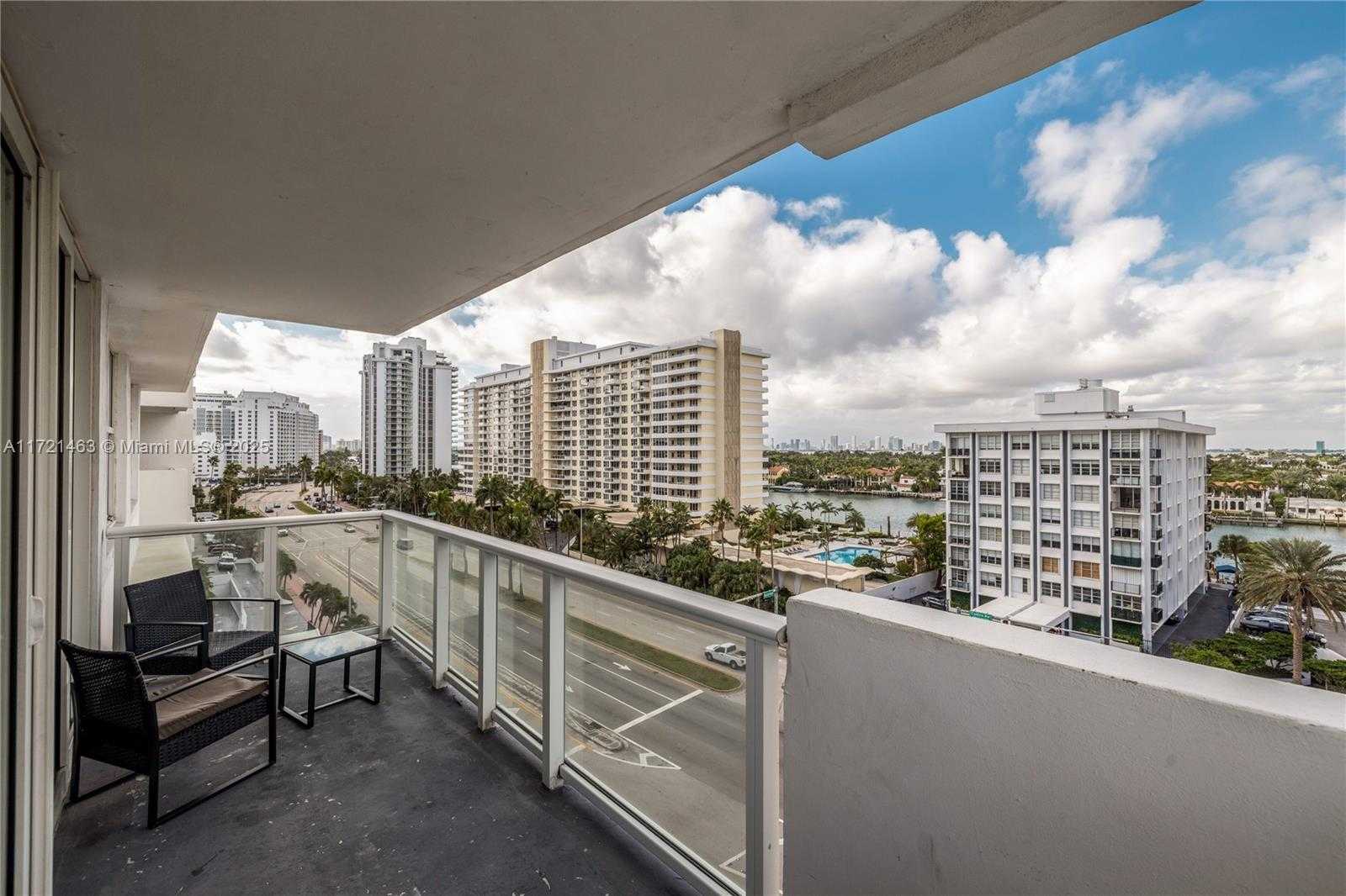 Small Image of 5601 COLLINS AVE #825, Miami Beach Number 30