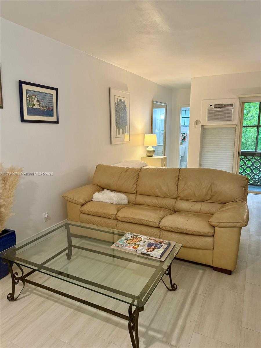 Small Image of 6580 SANTONA ST #A38, Coral Gables Number 18