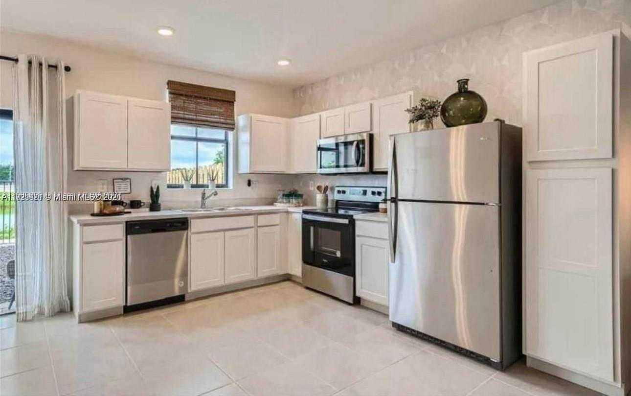 Small Image of 1022 SOUTH EAST 23RD AVE #1022, Homestead Number 4