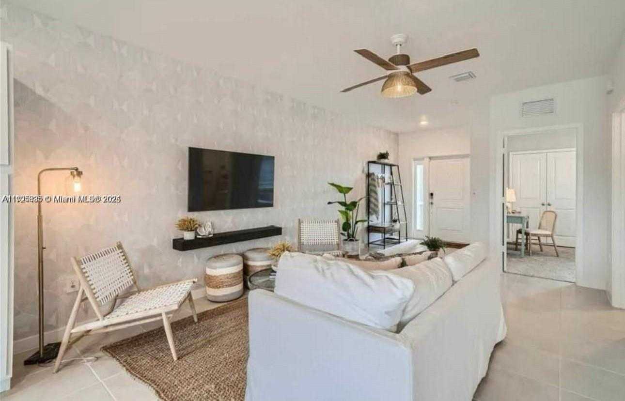 Small Image of 1022 SOUTH EAST 23RD AVE #1022, Homestead Number 5