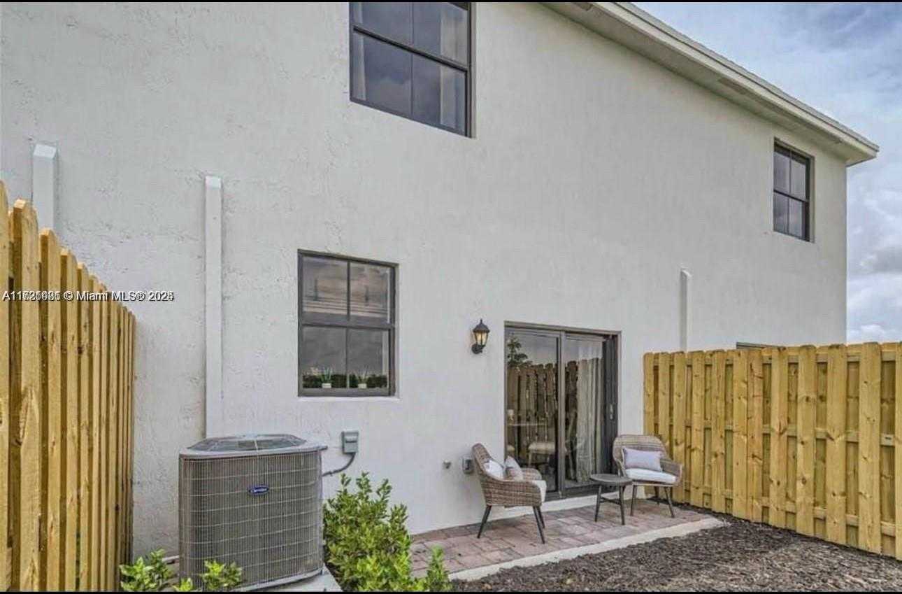 Small Image of 1022 SOUTH EAST 23RD AVE #1022, Homestead Number 6