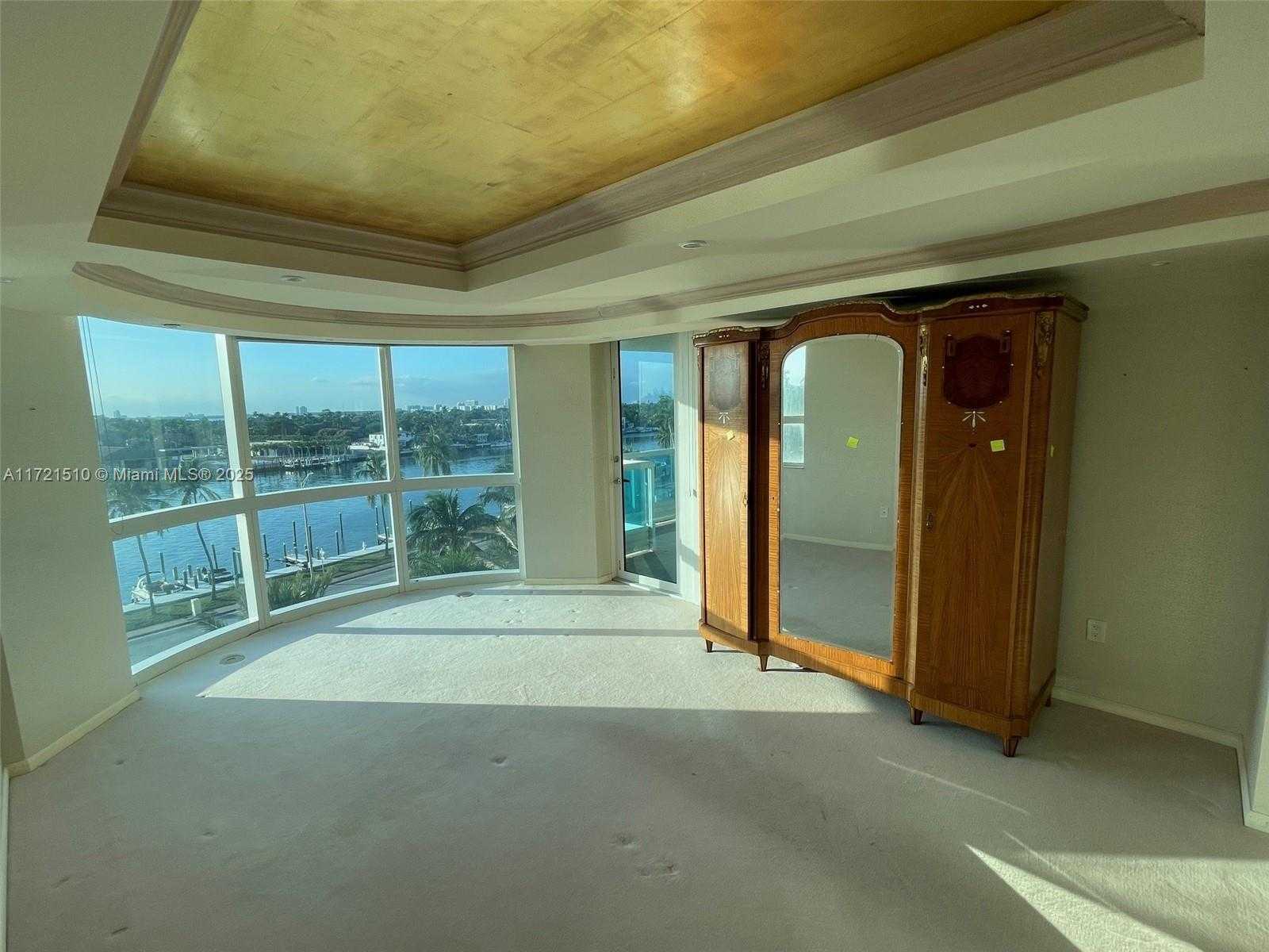 Small Image of 5025 COLLINS AVENUE #601, Miami Beach Number 10