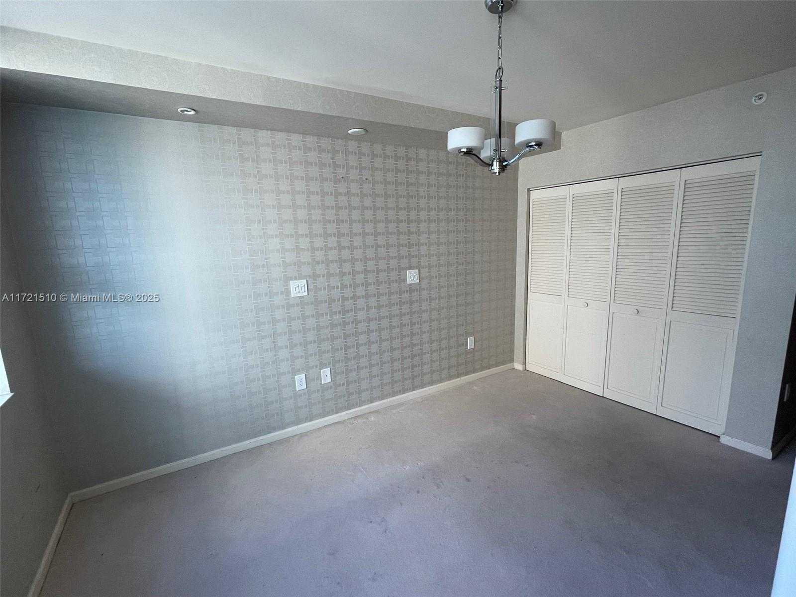 Small Image of 5025 COLLINS AVENUE #601, Miami Beach Number 19