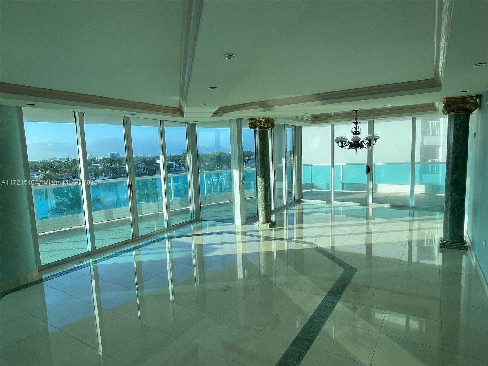 Small Image of 5025 COLLINS AVENUE #601, Miami Beach Number 2