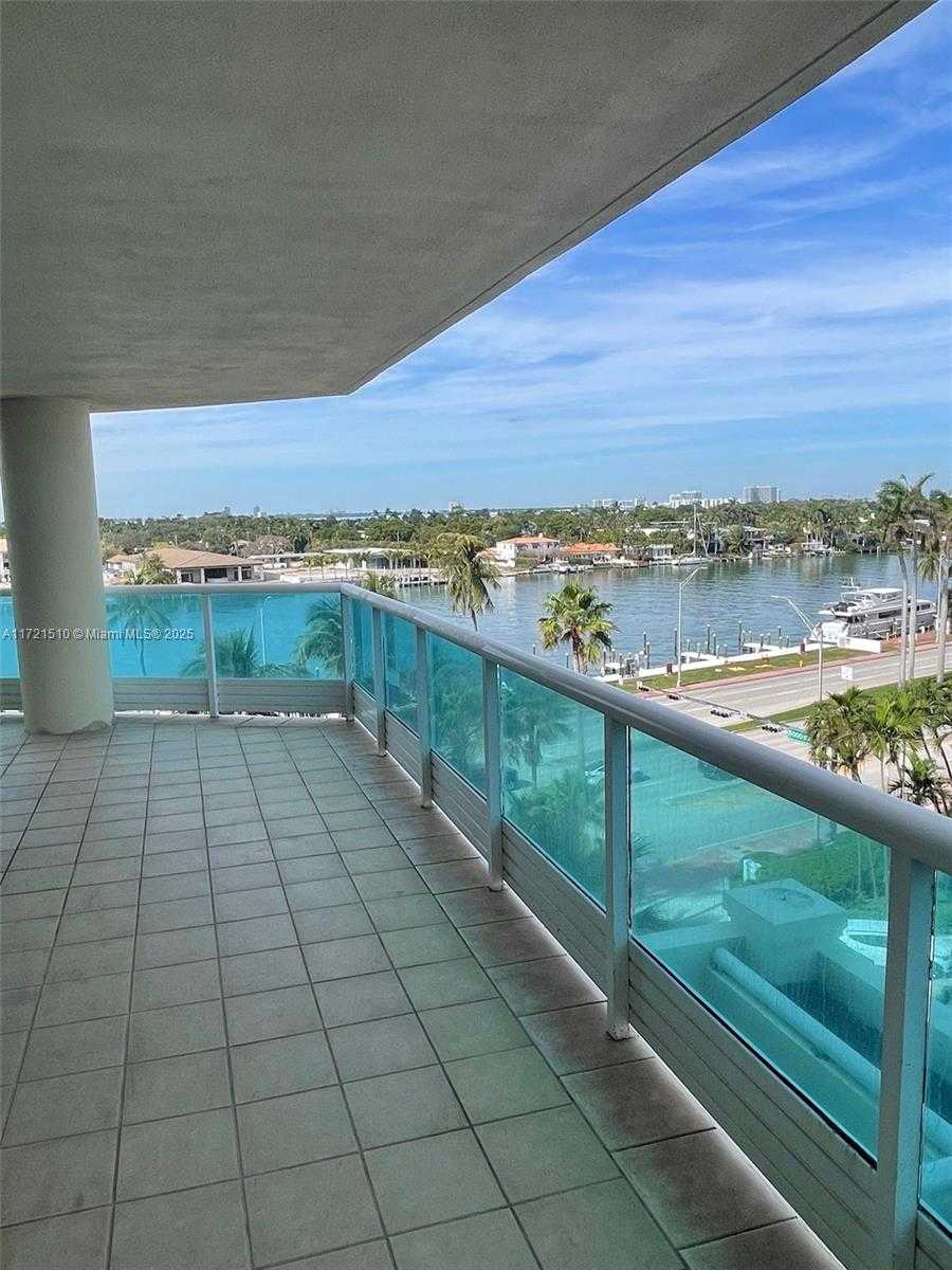 Small Image of 5025 COLLINS AVENUE #601, Miami Beach Number 23