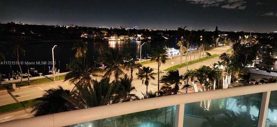 Small Image of 5025 COLLINS AVENUE #601, Miami Beach Number 27