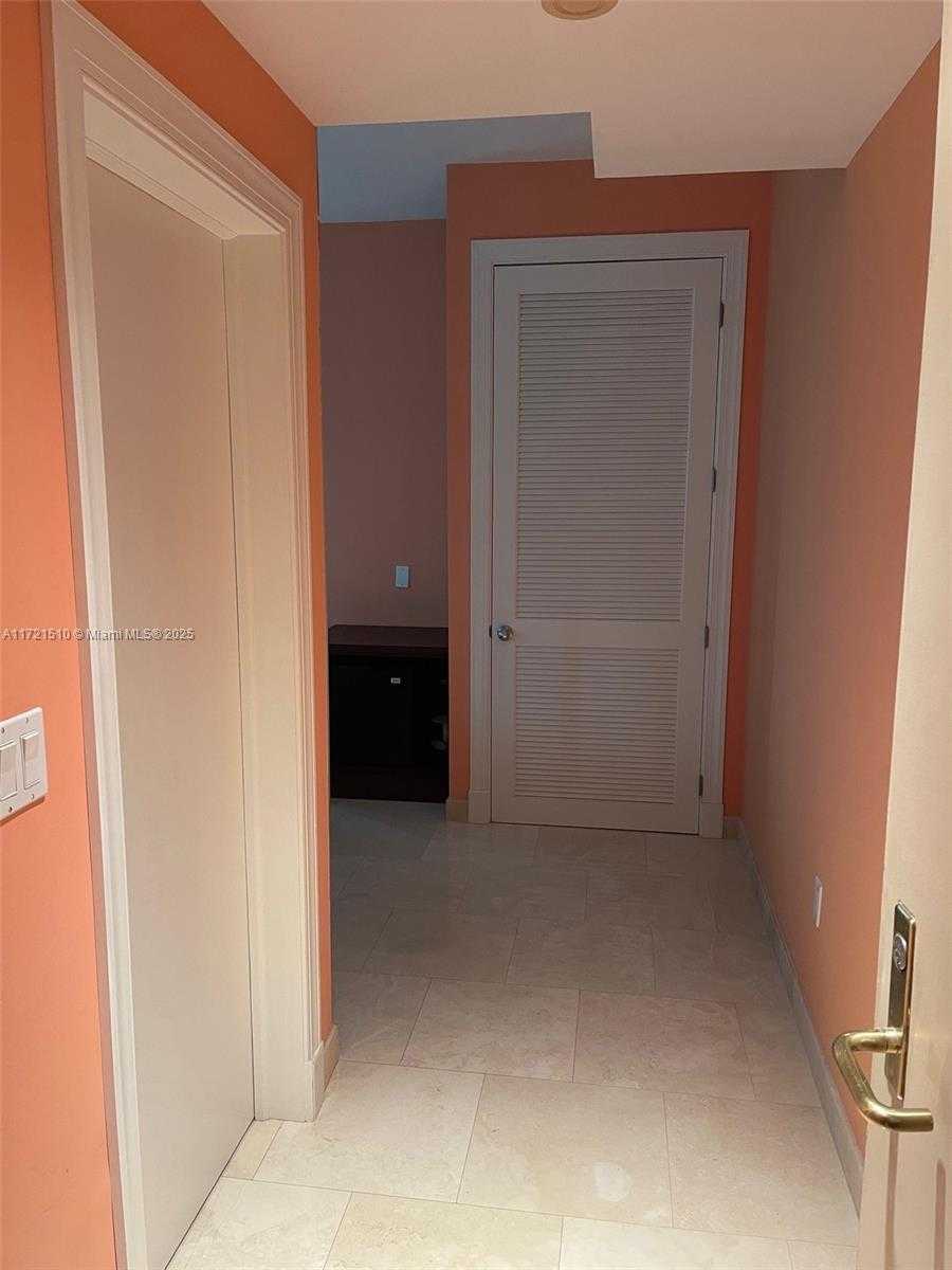 Small Image of 5025 COLLINS AVENUE #601, Miami Beach Number 28