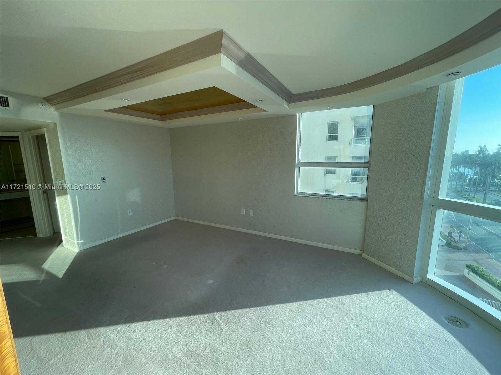 Small Image of 5025 COLLINS AVENUE #601, Miami Beach Number 38