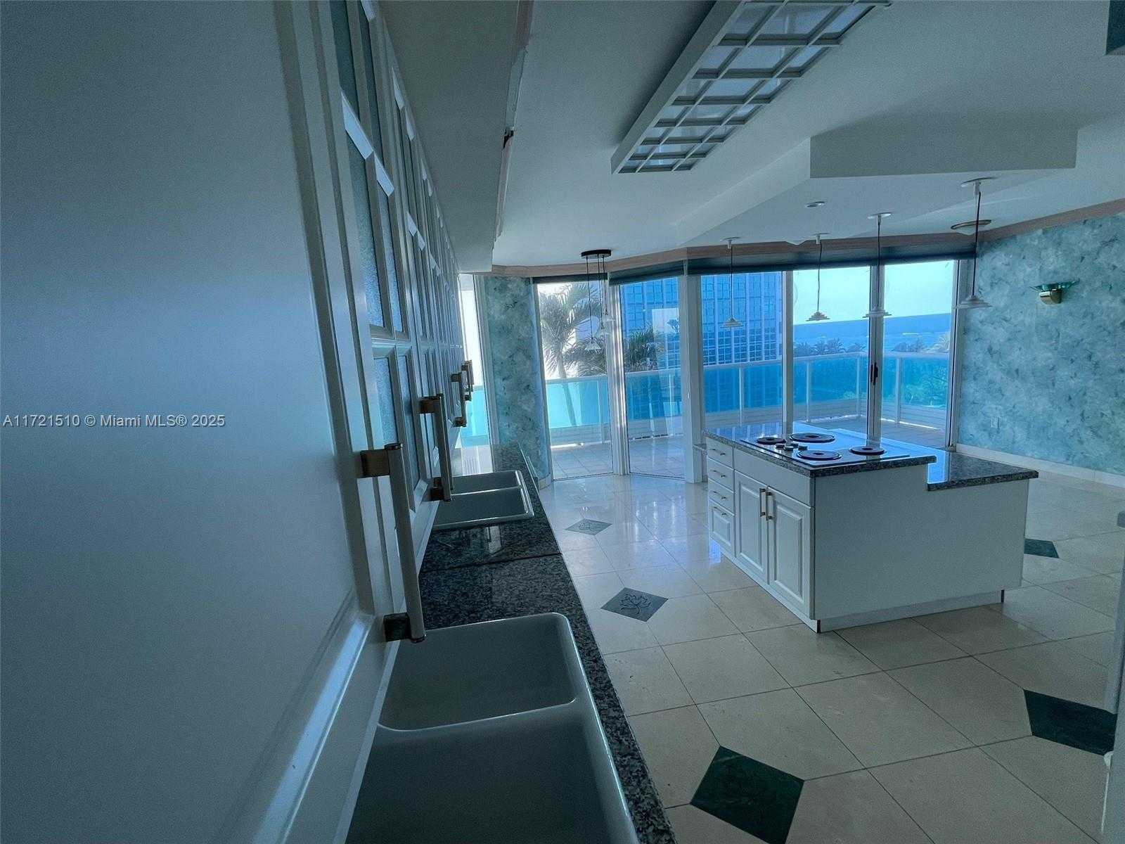 Small Image of 5025 COLLINS AVENUE #601, Miami Beach Number 8