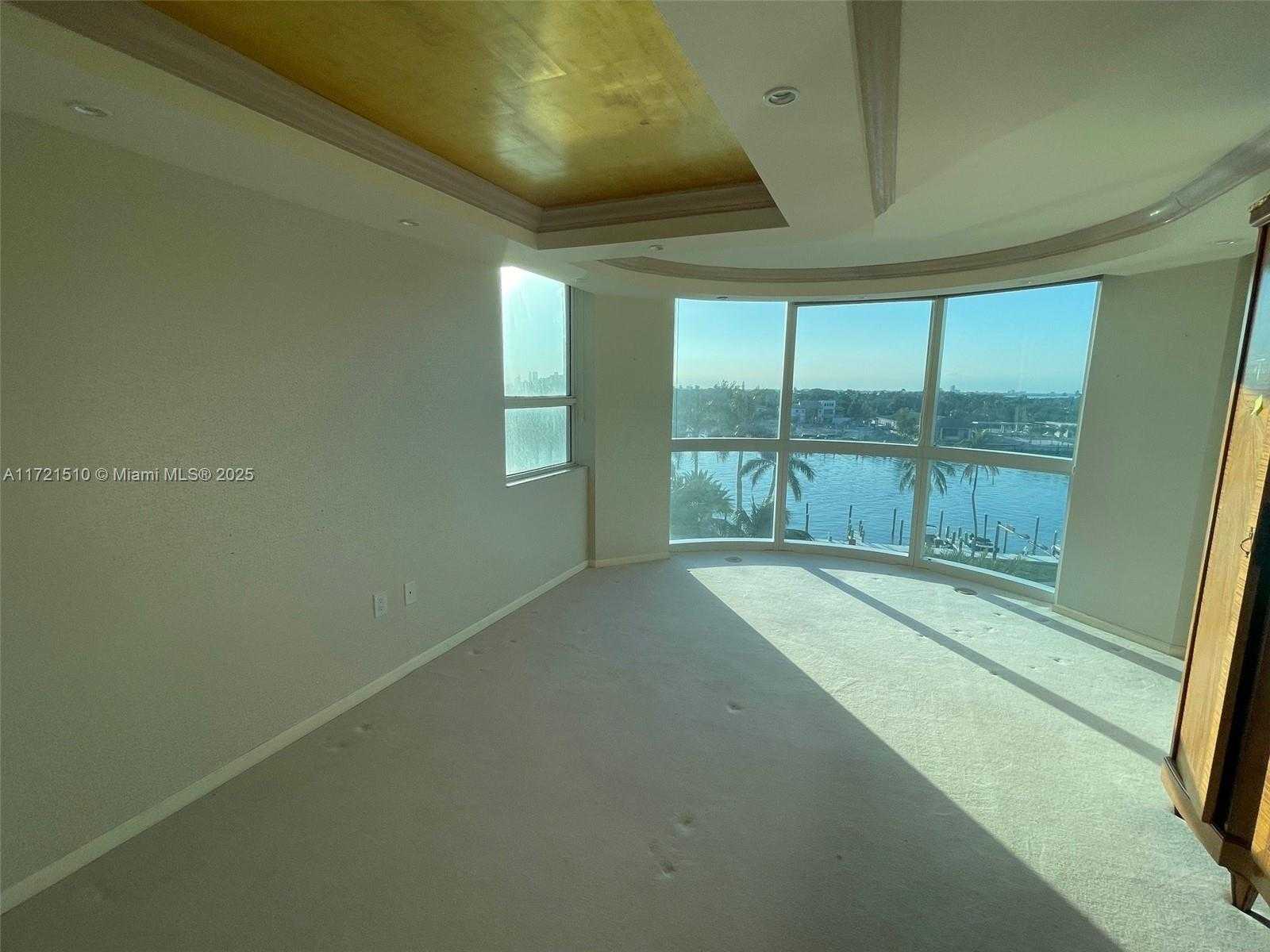Small Image of 5025 COLLINS AVENUE #601, Miami Beach Number 9