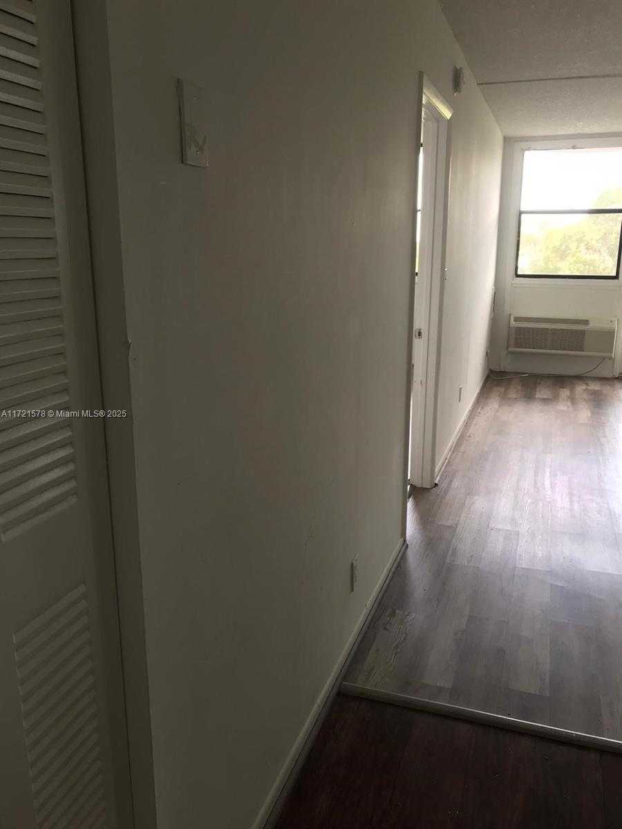 Small Image of 2701 RIVERSIDE DR #515-B, Coral Springs Number 13