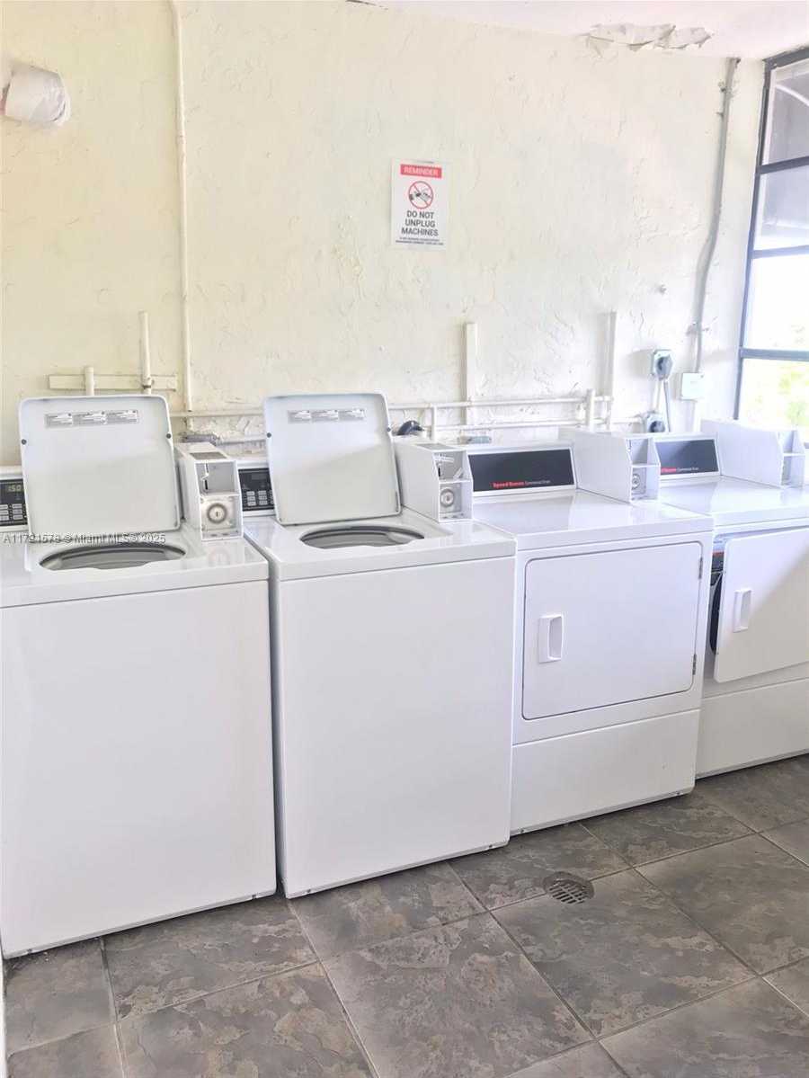 Small Image of 2701 RIVERSIDE DR #515-B, Coral Springs Number 4