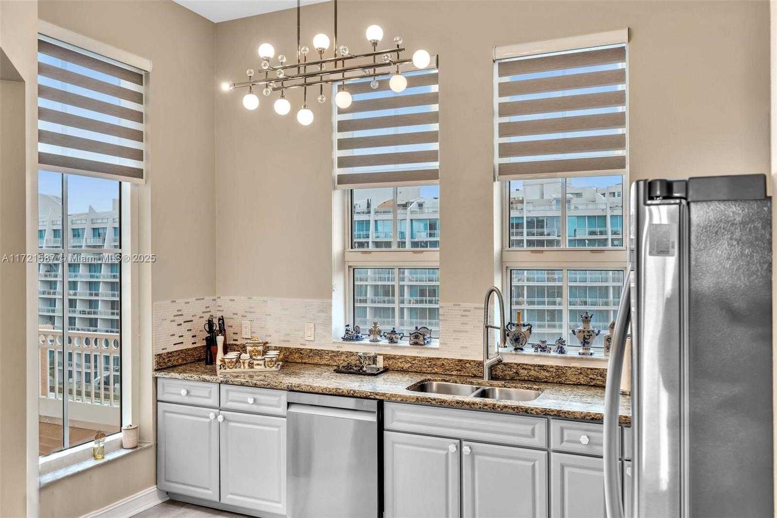 Small Image of 3001 NORTH EAST 185TH ST #713, Aventura Number 6