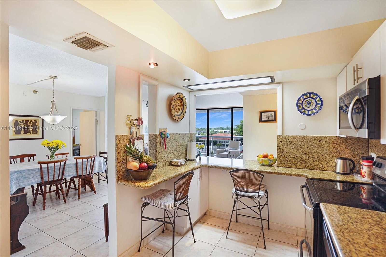 Small Image of 20505 EAST COUNTRY CLUB DR #437, Aventura Number 10