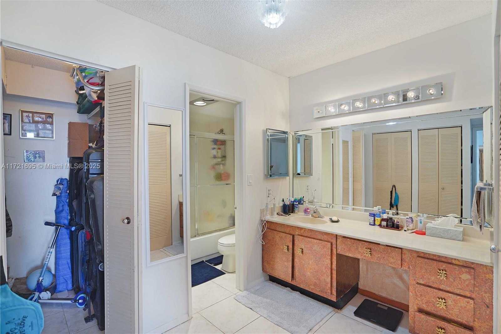 Small Image of 20505 EAST COUNTRY CLUB DR #437, Aventura Number 15