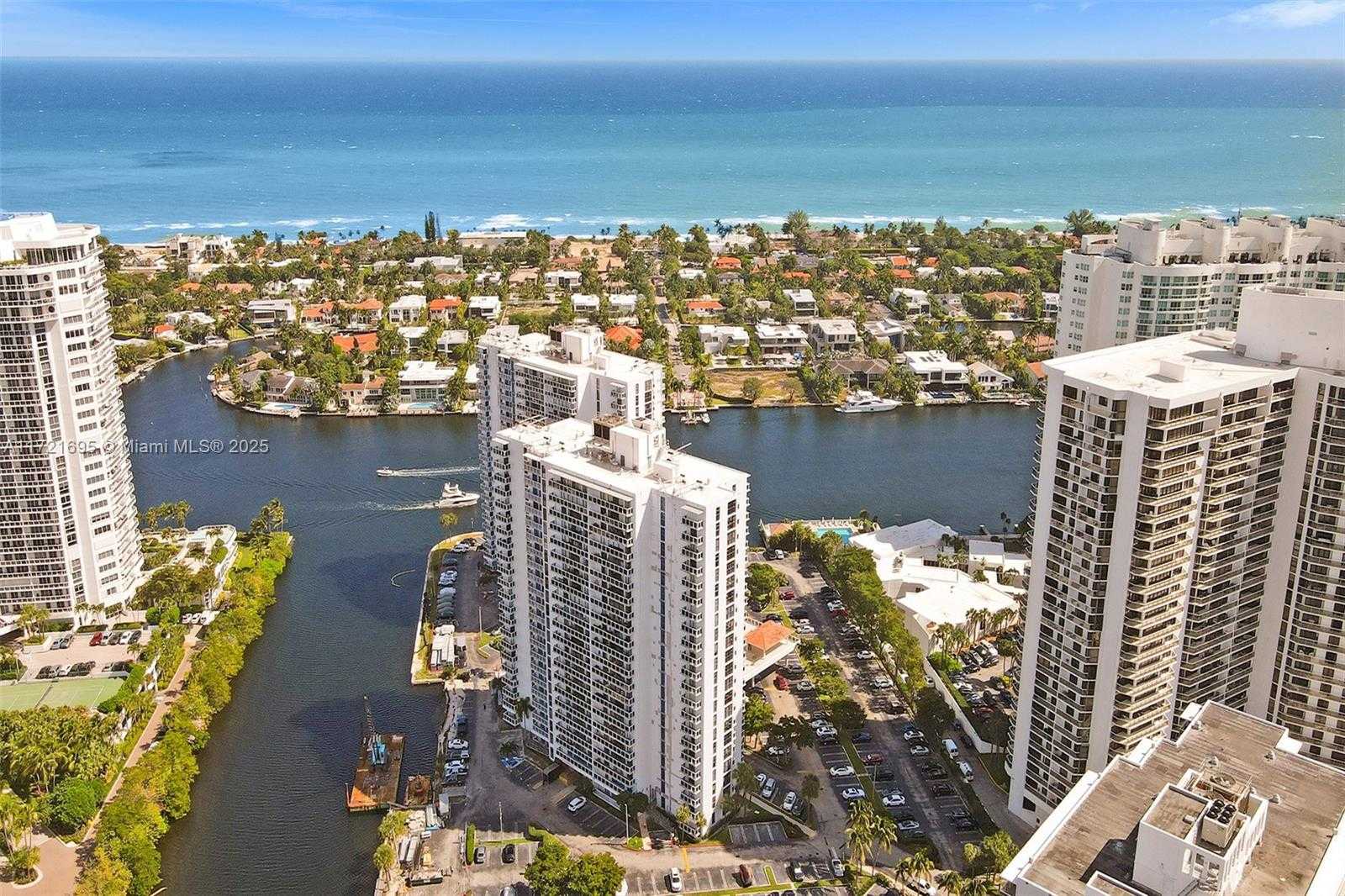 Small Image of 20505 EAST COUNTRY CLUB DR #437, Aventura Number 23