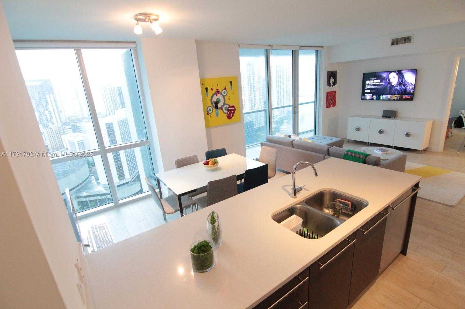 Small Image of 55 SOUTH EAST 6TH ST #3201, Miami Number 5