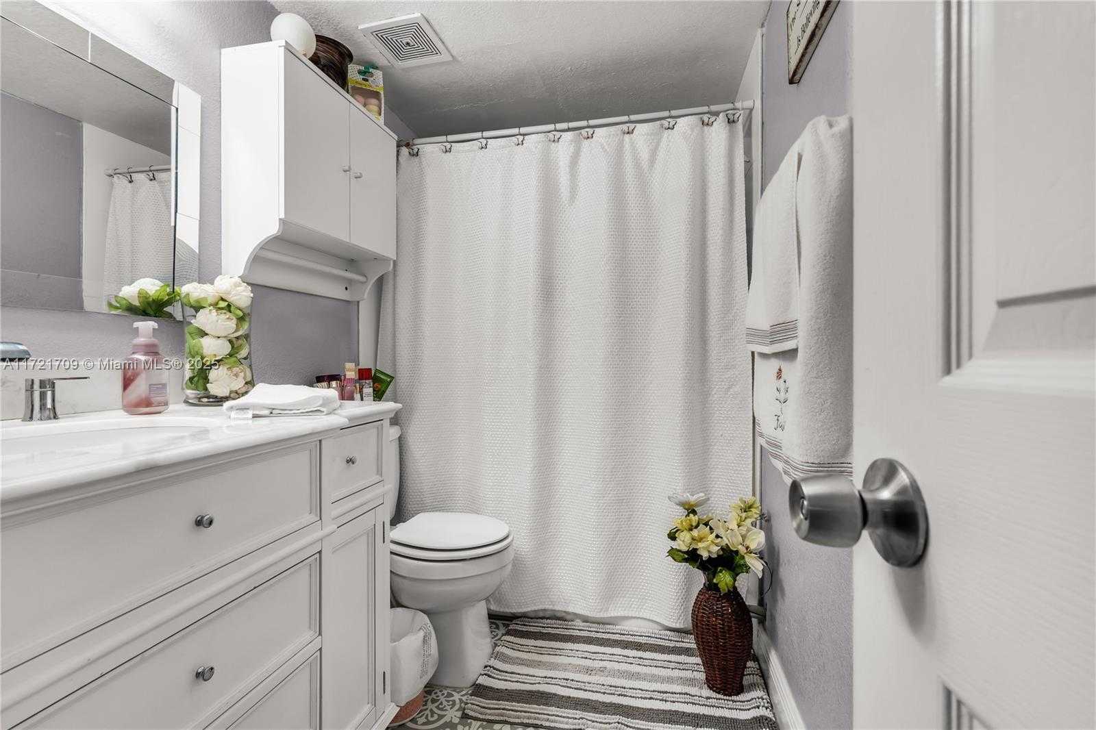 Small Image of 5775 WEST 20TH AVE #207, Hialeah Number 17