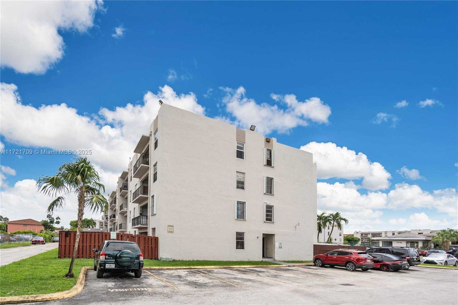 Small Image of 5775 WEST 20TH AVE #207, Hialeah Number 3