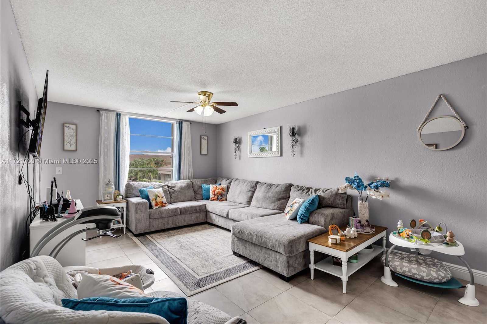 Small Image of 5775 WEST 20TH AVE #207, Hialeah Number 9