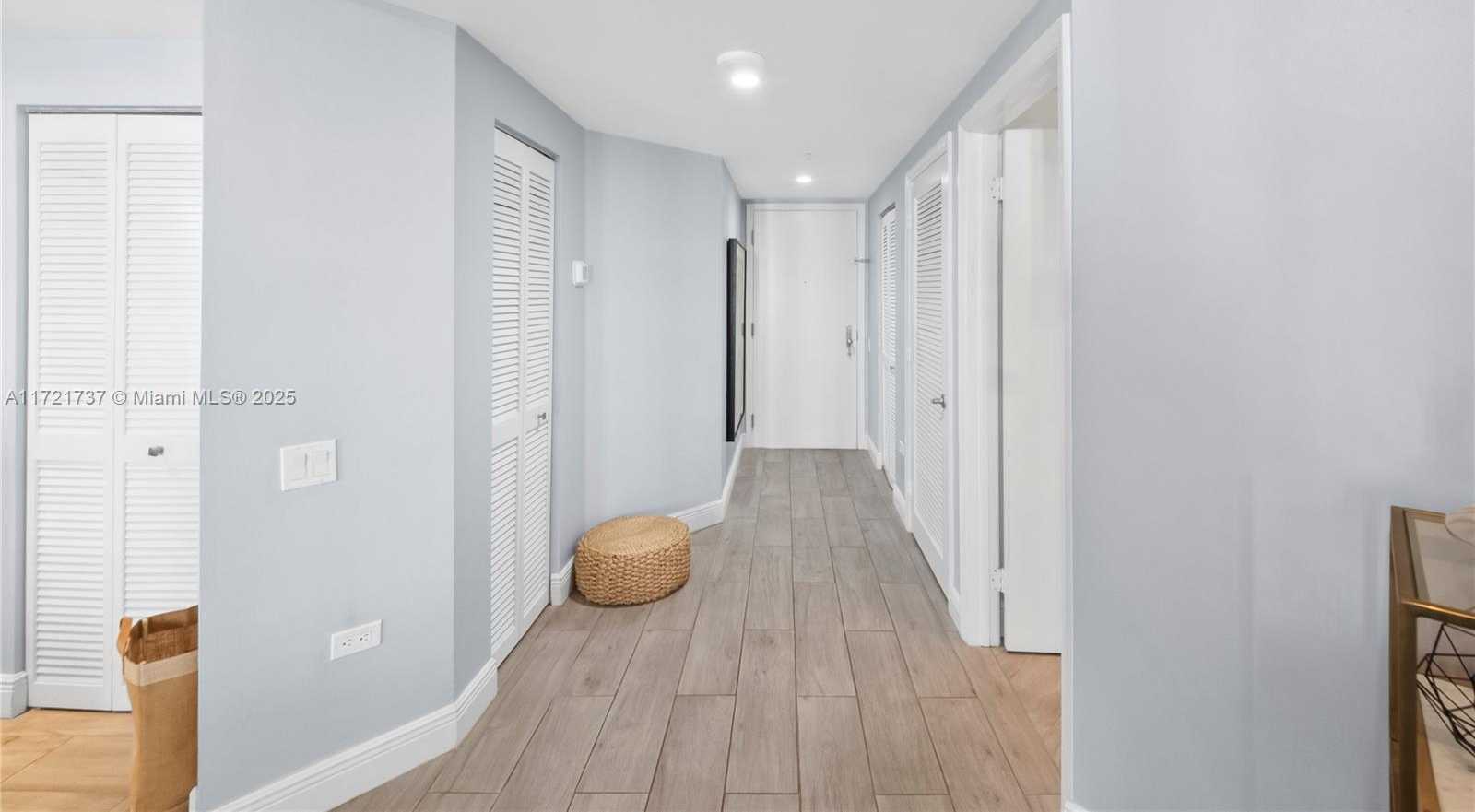 Small Image of 701 BRICKELL KEY BLVD #607, Miami Number 10