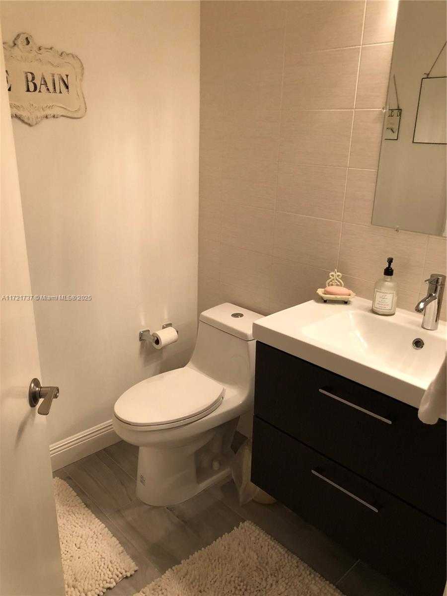 Small Image of 701 BRICKELL KEY BLVD #607, Miami Number 11