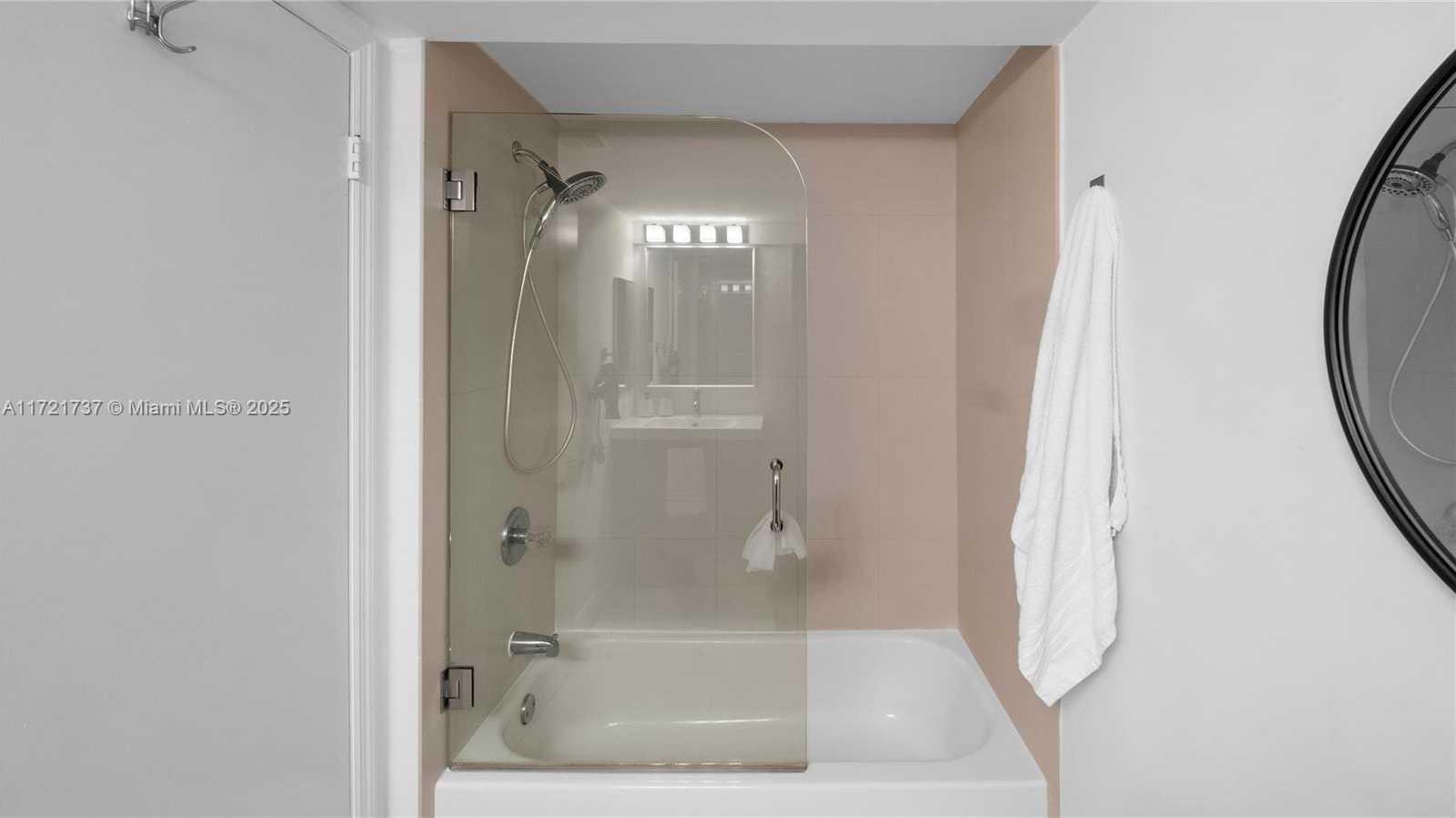 Small Image of 701 BRICKELL KEY BLVD #607, Miami Number 14